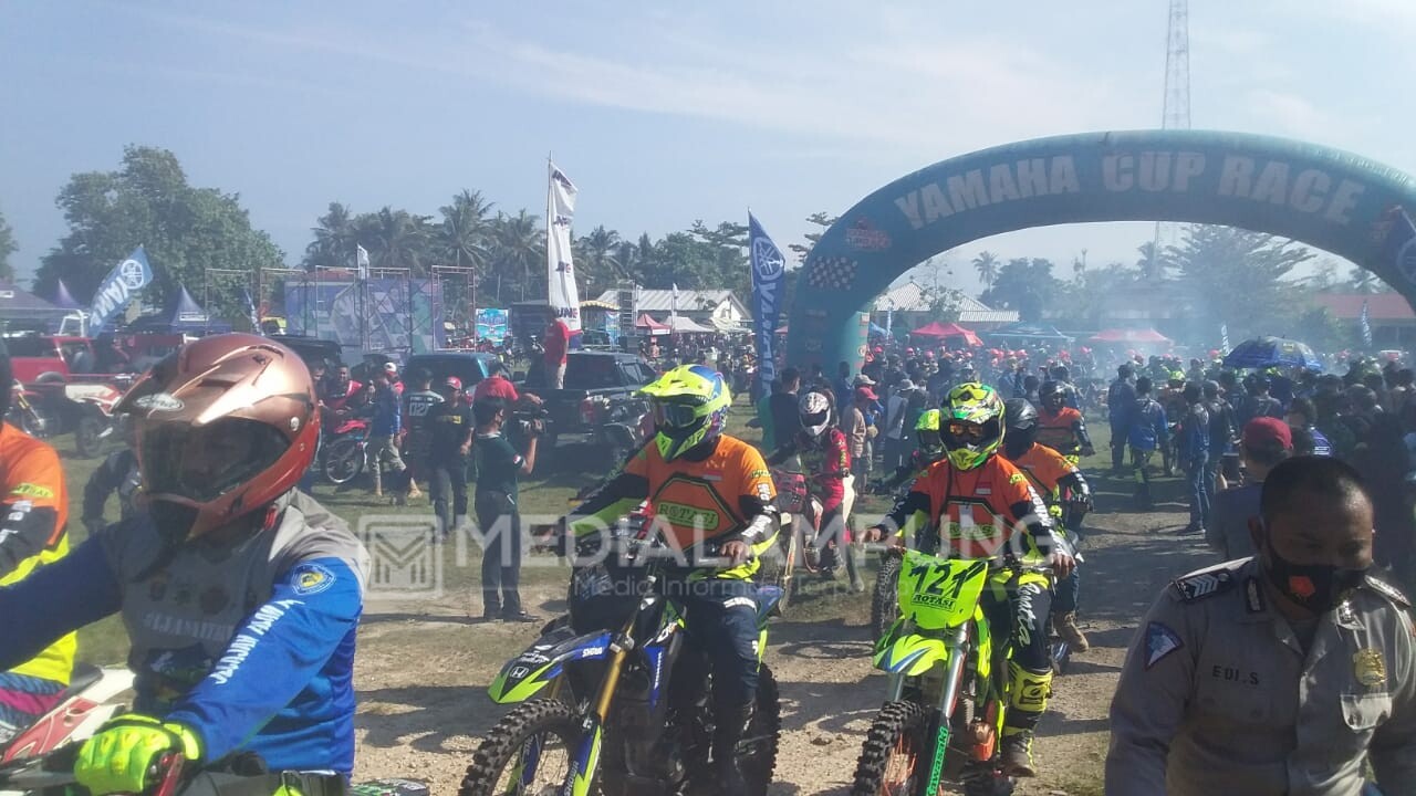 800 Raider Ramaikan Trail Adventure 