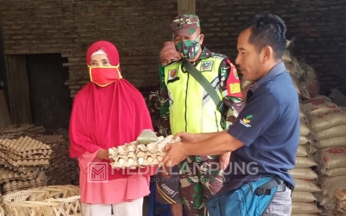 Babinsa Bumi Hantatai Turut Awasi Penyaluran BPNT