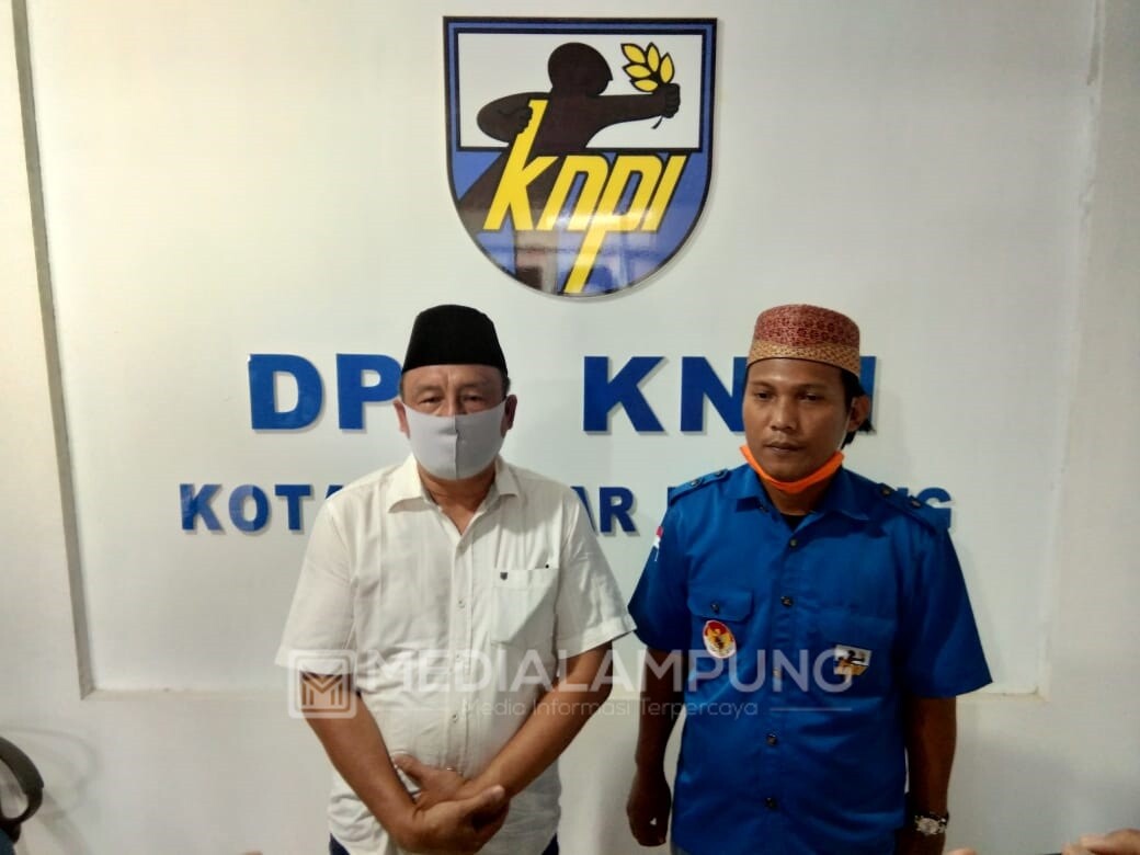 KNPI Bandarlampung Potong Dua Ekor Sapi Kurban