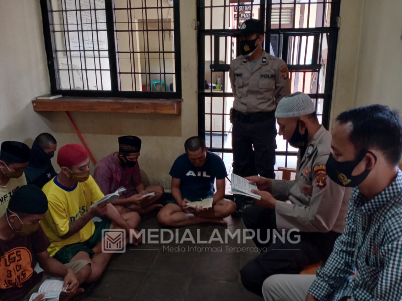 Tahanan Polres Pringsewu Jalani Binrohtal