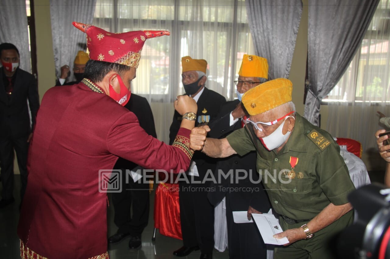 Pemkab Lambar Gelar Ramah Tamah Bersama Veteran 