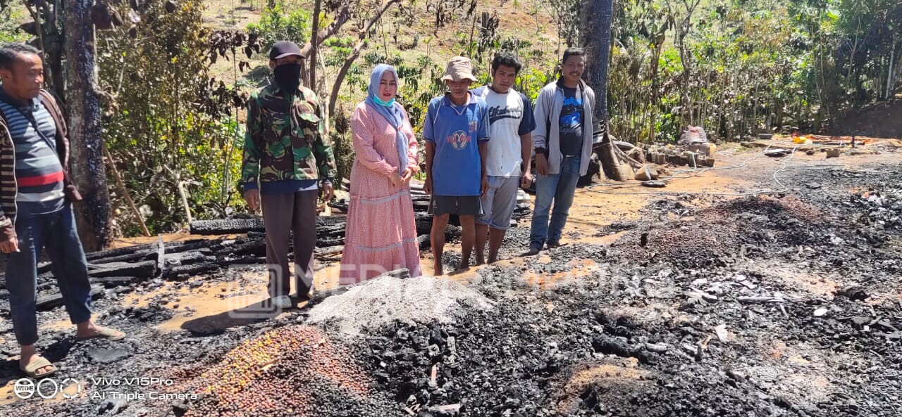 Nonton TV Tempat Tetangga, Rumah Malah Ludes Terbakar 