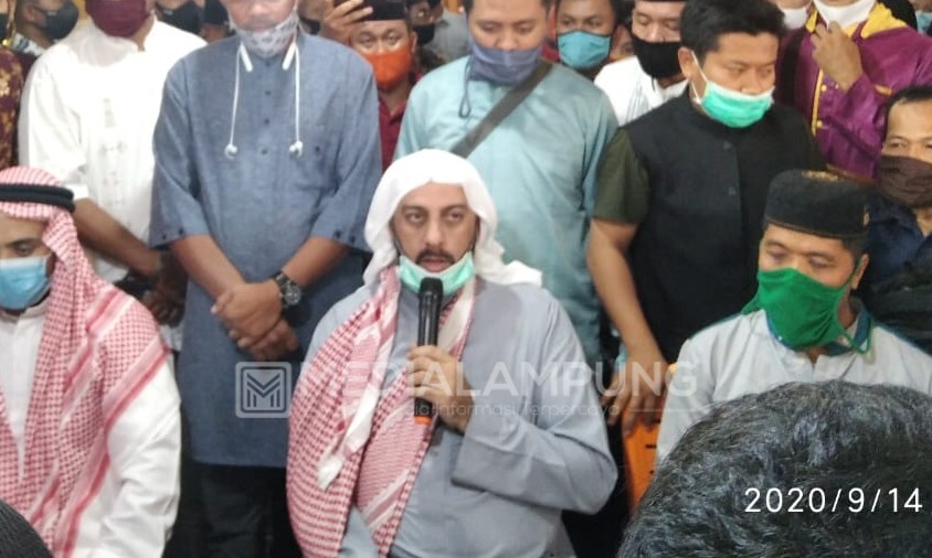 Gelar Press Conference, Ini Pesan Syekh Ali Jaber