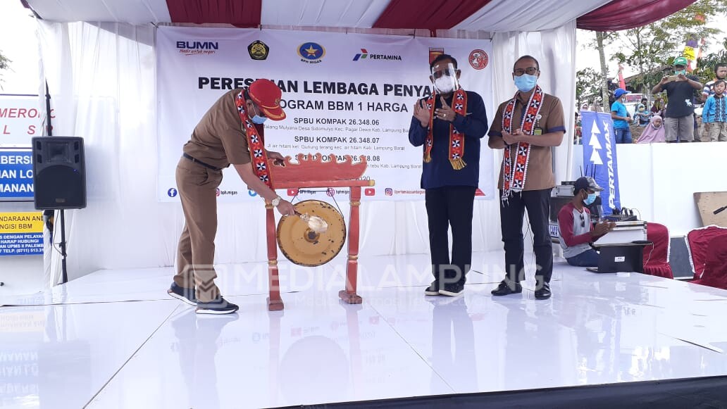 Parosil Resmikan Tiga SPBU Satu Harga 