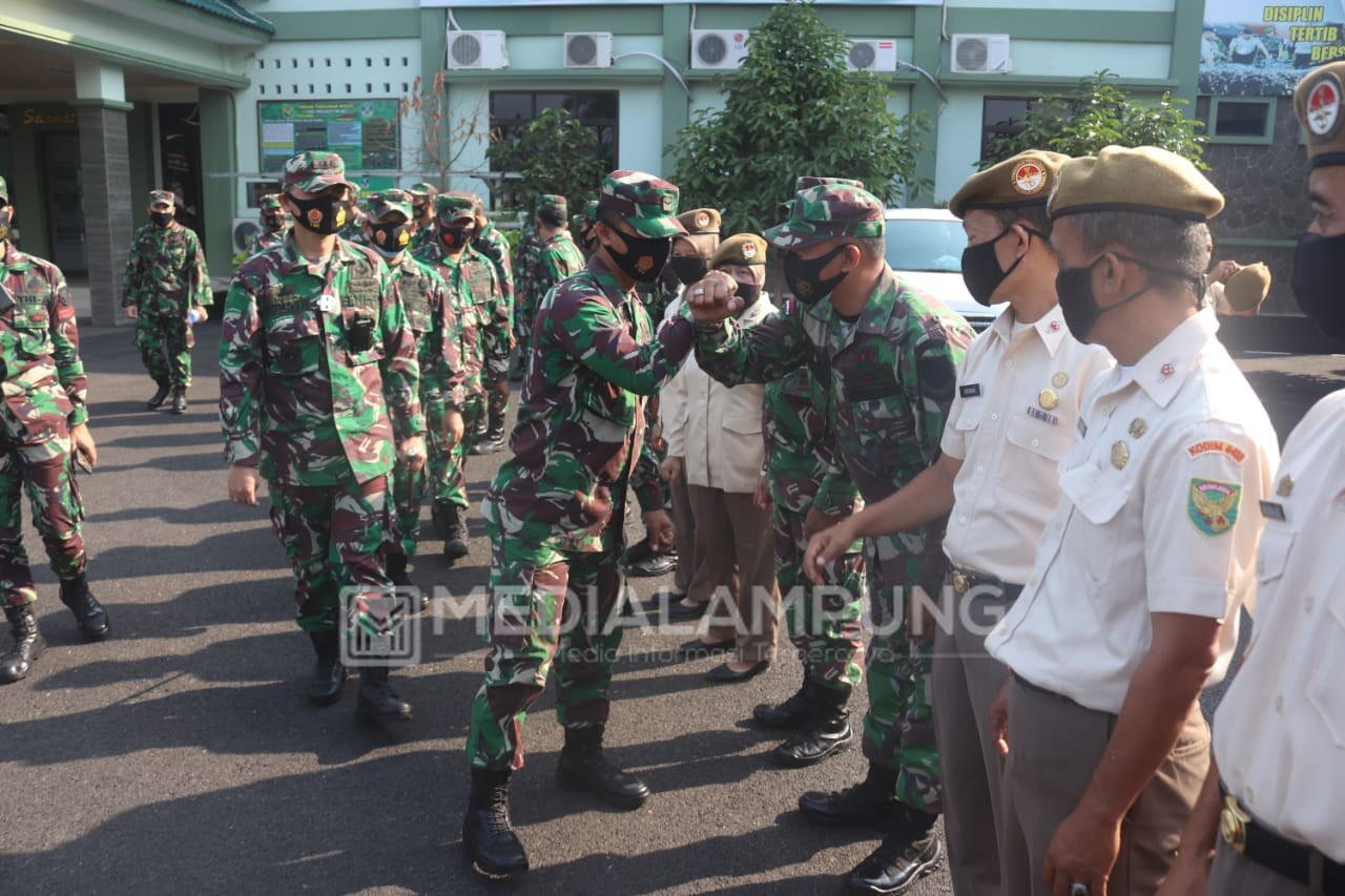 Komandan Kodim 0410 Pimpin Acara Korp Raport Pindah Satuan Personel