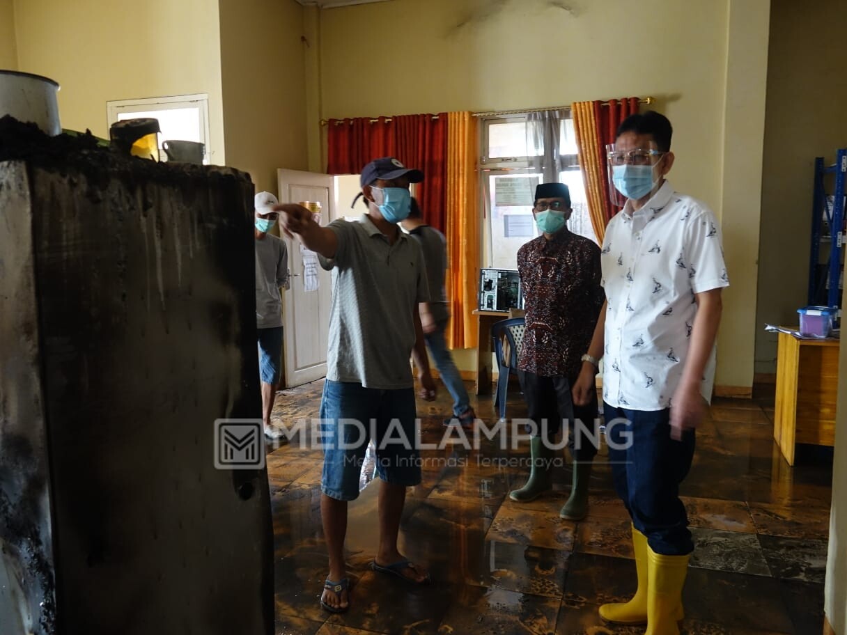 Ruang Farmasi Dinkes Lamteng Nyaris Ludes Terbakar