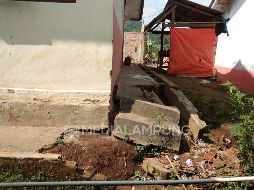 Banyak Kerusakan, Gedung RKB SDN Muarabaru Butuh Renovasi