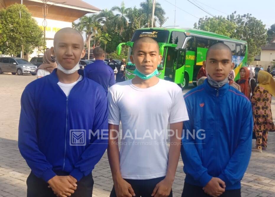 Tiga Putra Lambar Masuk IPDN 