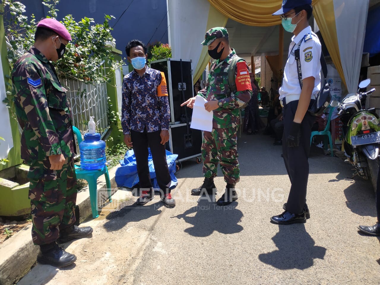 Kodim Bersama Tim Gugus Tugas Edukasi Masyarakat Selalu Taat Prokes