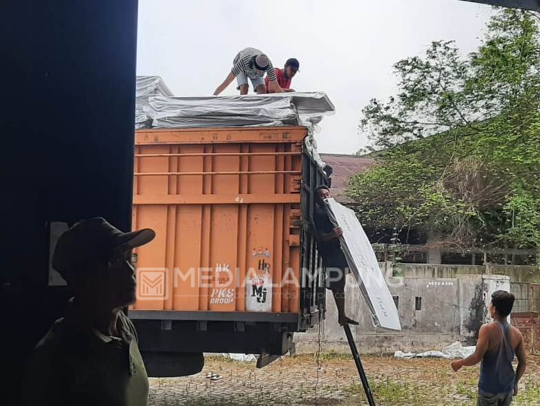 KPU Lamteng Baru Terima Tinta dan Bilik Suara, Surat Suara Belum Dicetak