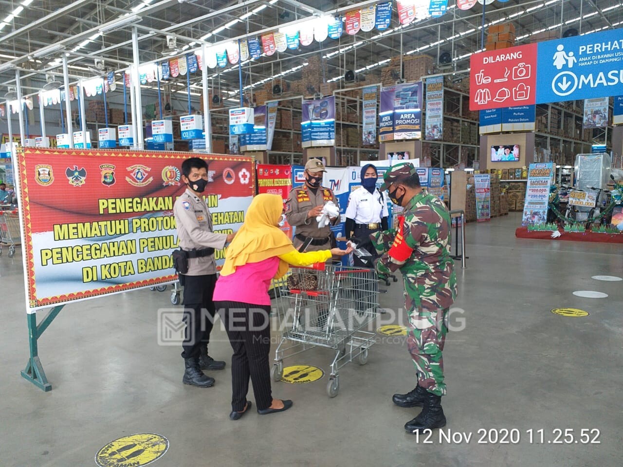 Lakukan Patroli di Indogrosir Labuhanratu