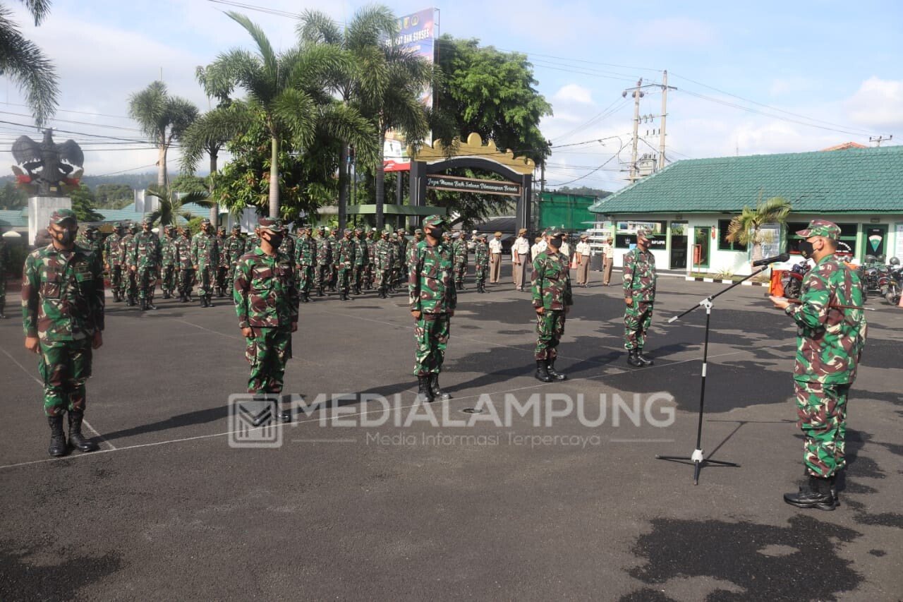Dandim Romas Pimpin Pelaksanaan Korps Raport Personel Baru