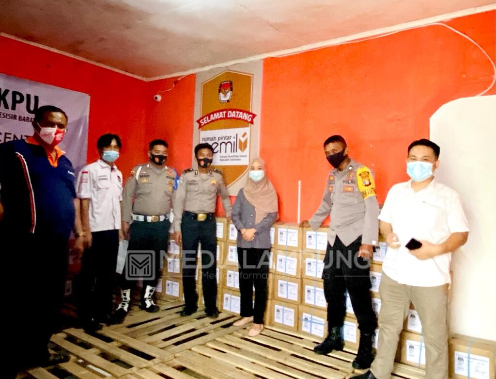 KPU Pesbar Terima 111.985 Lembar Surat Suara
