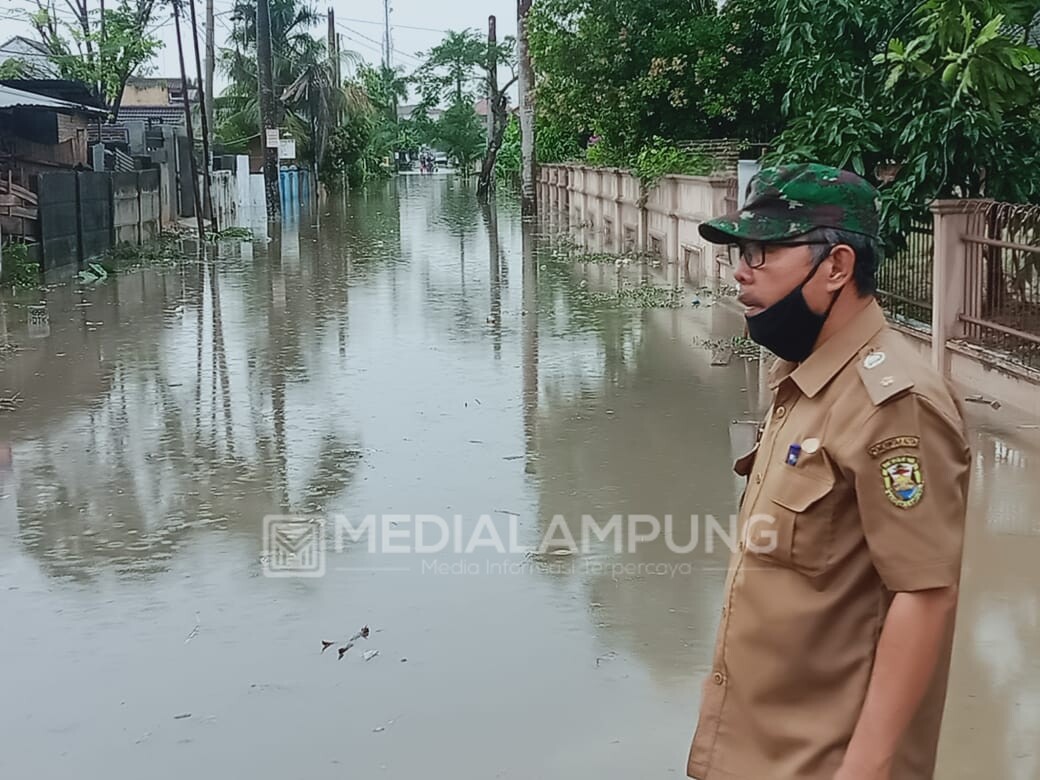 Hujan Deras, Beberapa Titik di Waydadi Tergenang