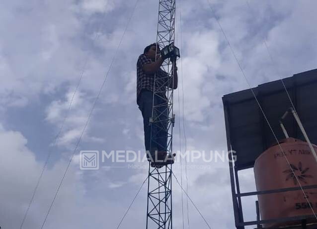 Pekon Trimulyo Bangun Tower Satelit Penerapan Sistem IT