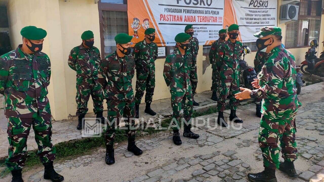 Mayor Andri Berikan Arahan Personel Pengamanan di Kantor Bawaslu