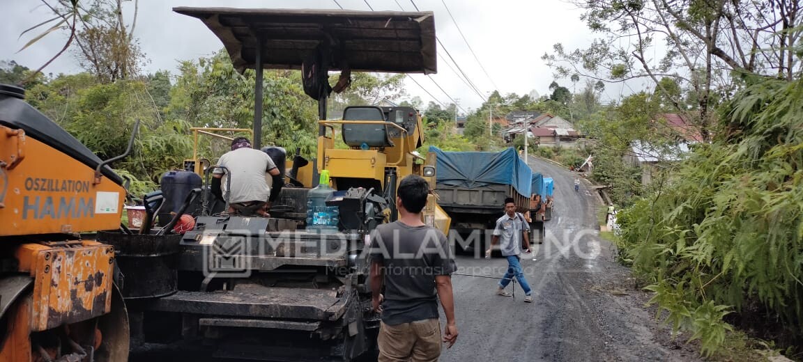 Masyarakat Suoh-BNS Segera Nikmati Jalan Mulus