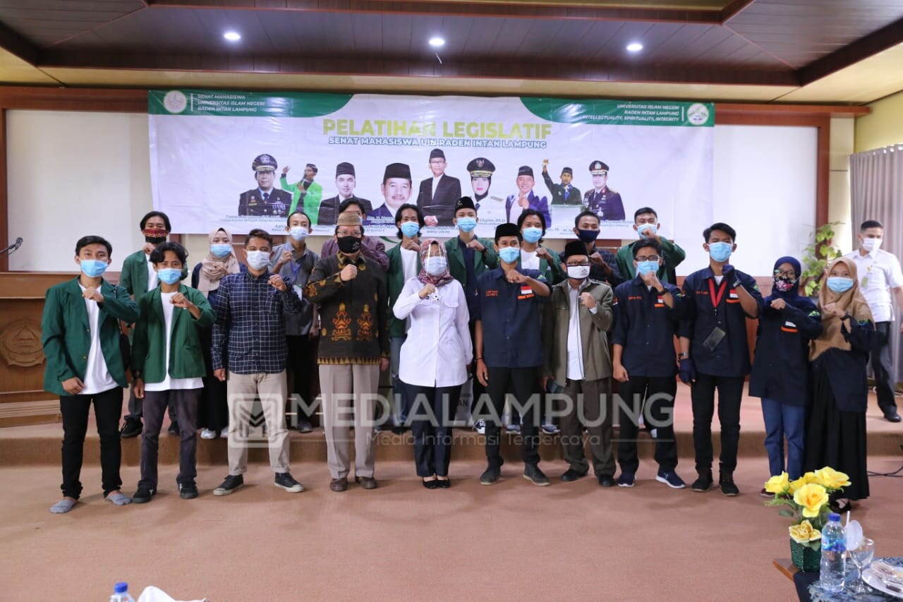 Nunik Beri Pelatihan Legislatif Bagi Senat Mahasiswa UIN Raden Intan Lampung