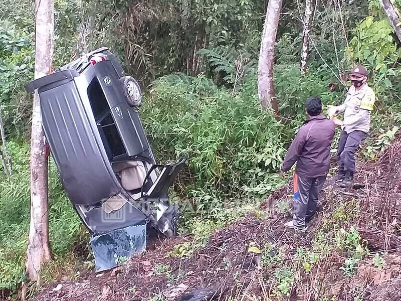 Cari Lokasi Wisata Gunakan Google Maps, Kijang Innova Berisi Satu Keluarga Terjun ke Jurang