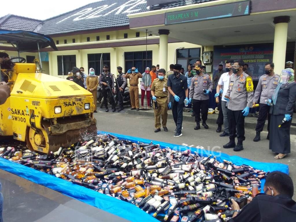 Polres Lamtim Musnahkan Barang Bukti Kejahatan