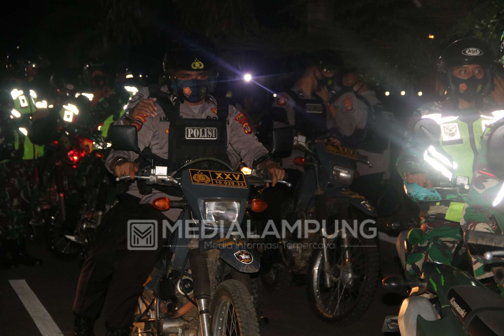 TNI-Polri Gelar Patroli Bersama Berskala Besar di Lamtim