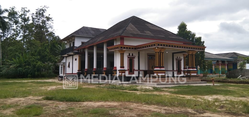 Gedung Jaya Bangun Balai Kampung Megah yang Jadi Ikon Kampung