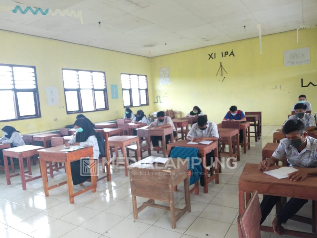 KBM Tatap Muka SMA se-Pesbar Dibagi Dua Sesi
