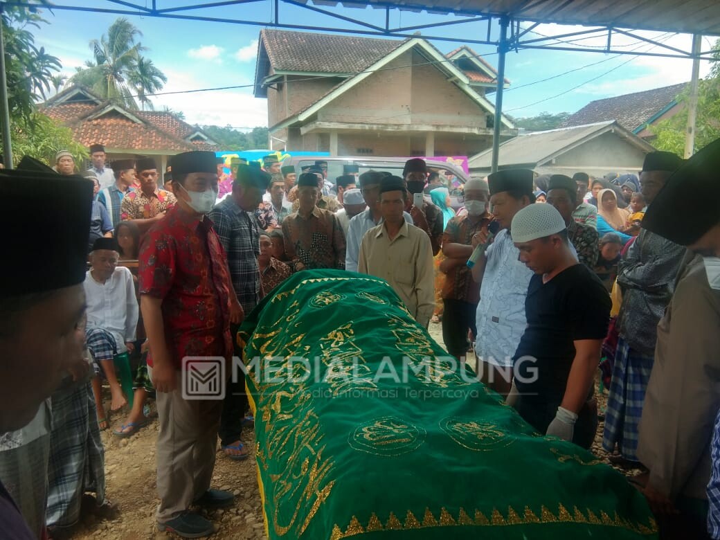 Jenazah ABK Nanda Putra Pratama Tiba di Mulang Maya