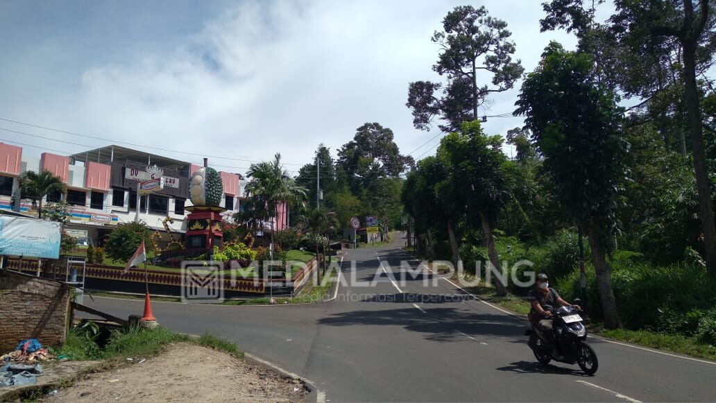 Sukadanaham Tempat Wisata Pecinta Durian