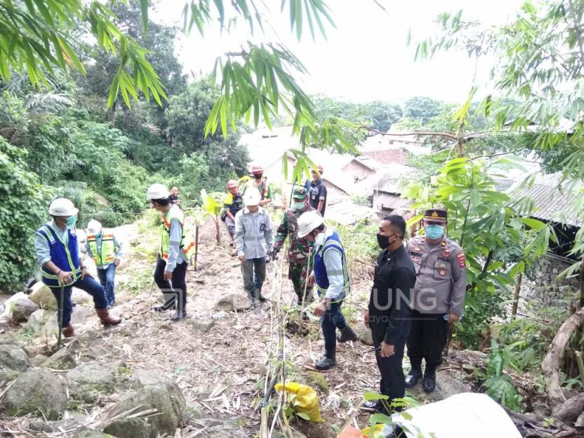 Wadanramil Panjang Hadiri Penghijauan oleh PTBA