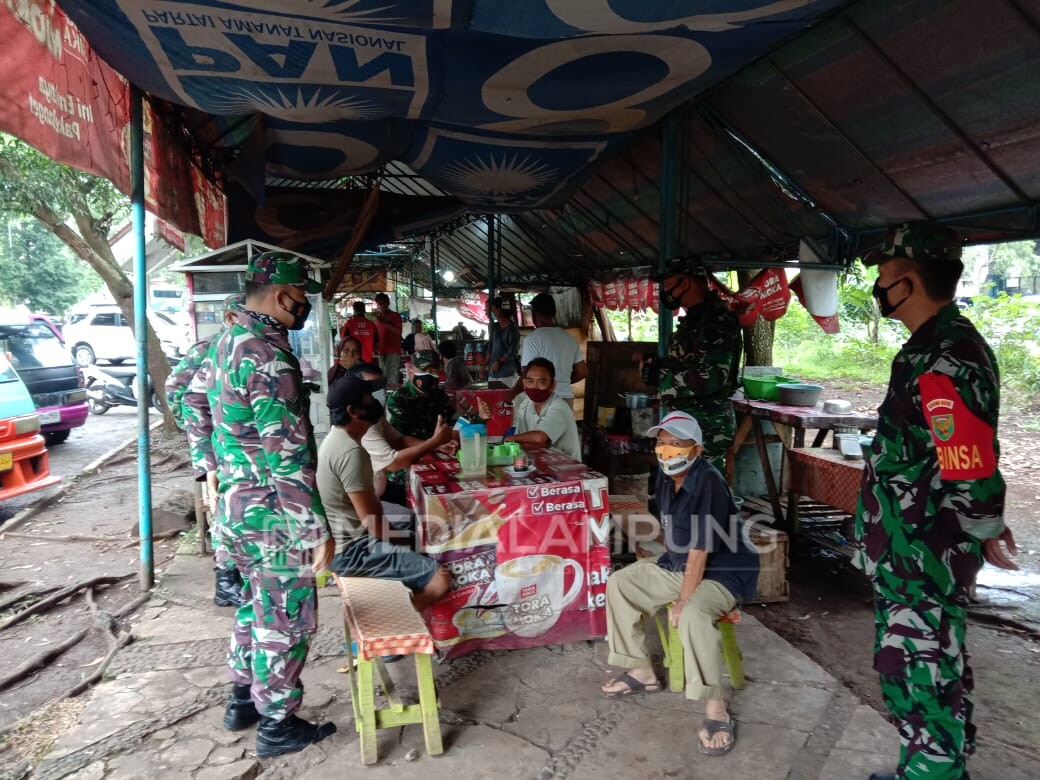 Personel Kodim Patroli Dalam Rangka Meningkatkan Kamtibmas