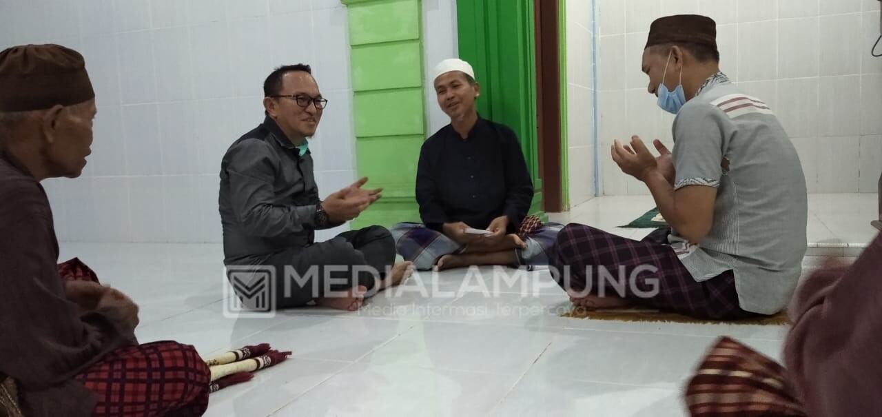CEO Media Lampung Bantu Pembangunan Masjid Darussifa