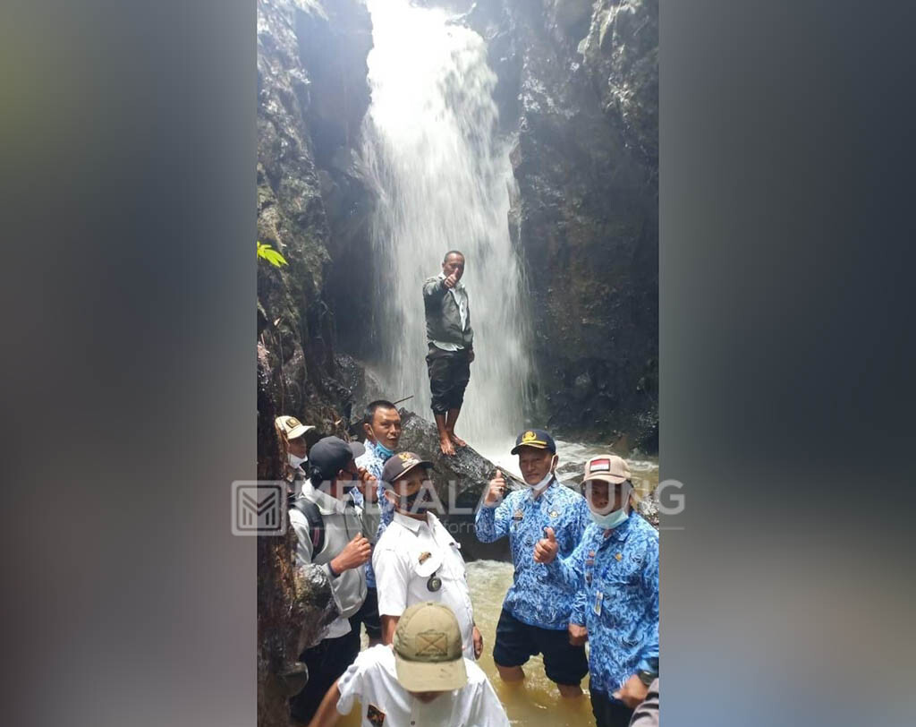 Bangkitkan Potensi Wisata, Camat dan Rombongan Tinjau Curug Waytangan