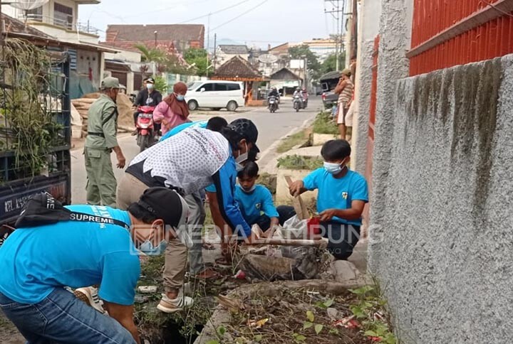 KNPI Kota Bandarlampung Kembali Lakukan Giat Pemuda Peduli 