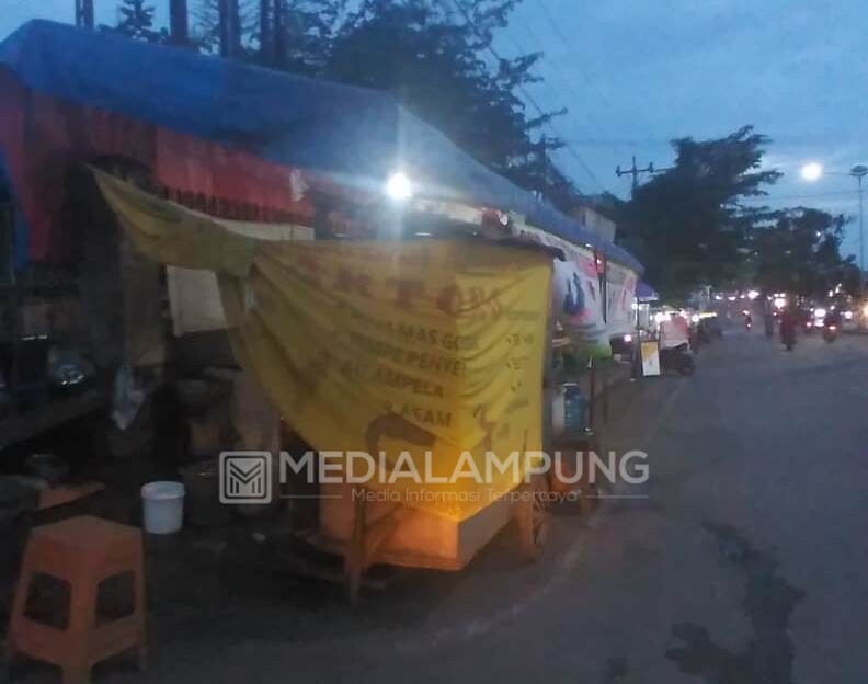 Sejumlah Pedagang Keluhkan Pendapatan yang Menurun Drastis