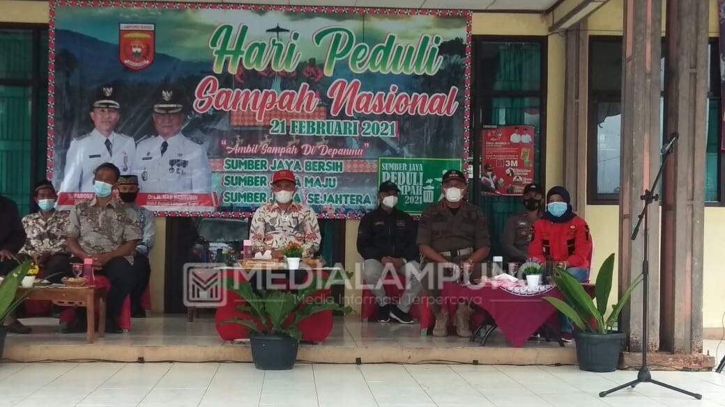 Hadiri Peringatan HPSN Bupati Ajak Gerakan Sodakoh Sampah