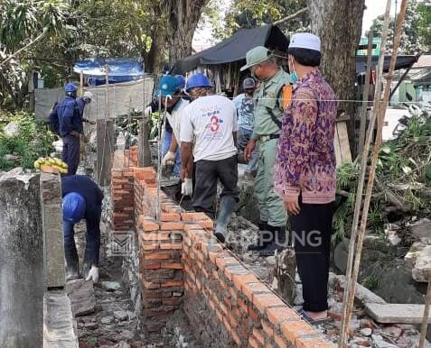 Lurah Suherman Terus Berupaya Memajukan Panjang Selatan