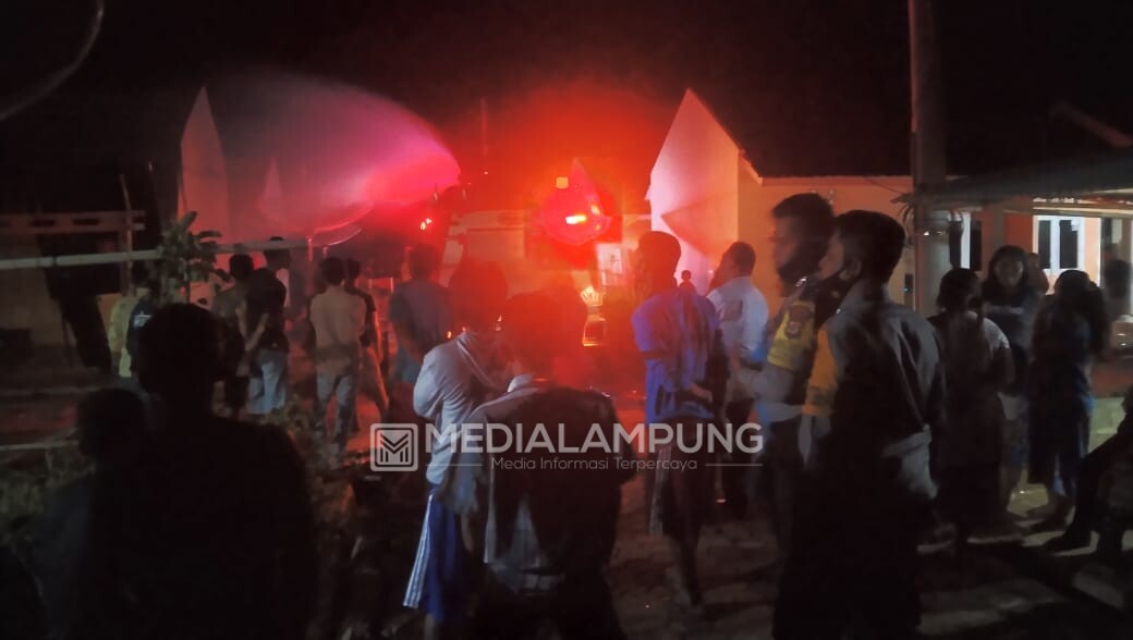 Hendak Hidupkan Rokok, Satu Unit Perumahan Nelayan Ludes Terbakar