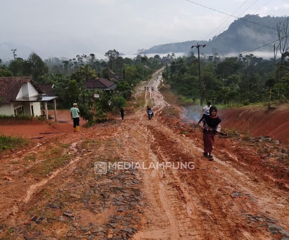 Volume Pembangunan Jalan Poros Kecamatan Pagardewa Segera Dipastikan