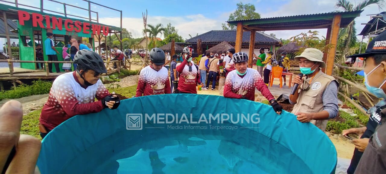 Kajati Lampung Bersepeda Susuri Bendungan Way Sekampung
