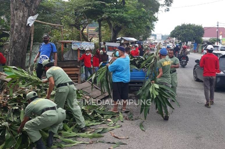 Kasmin Harapkan Partisipasi Masyarakat untuk Pembangunan TPU