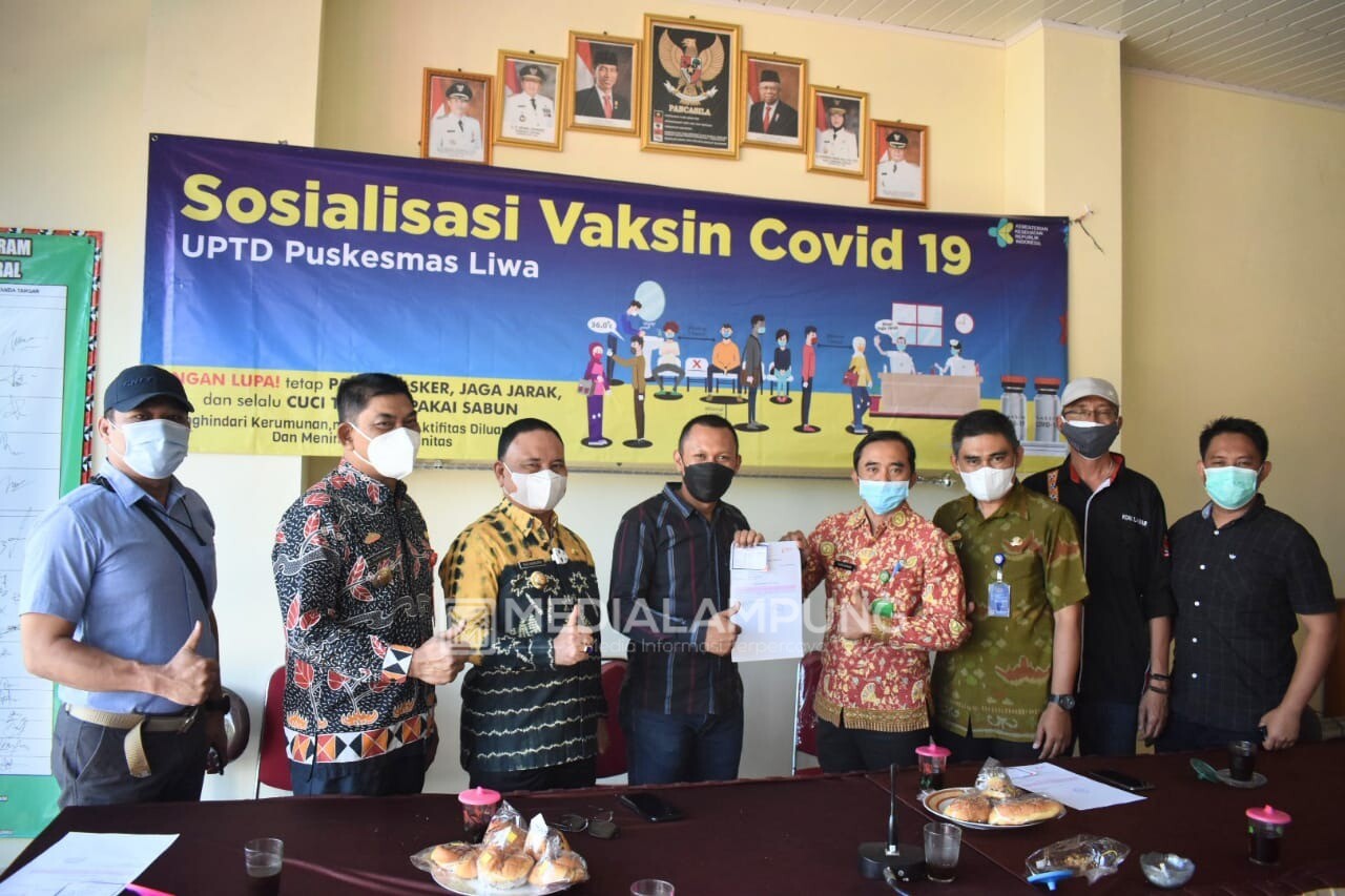 Kali Ini, Mad Hasnurin Tinjau Vaksinasi Covid-19 di UPT PRI Liwa