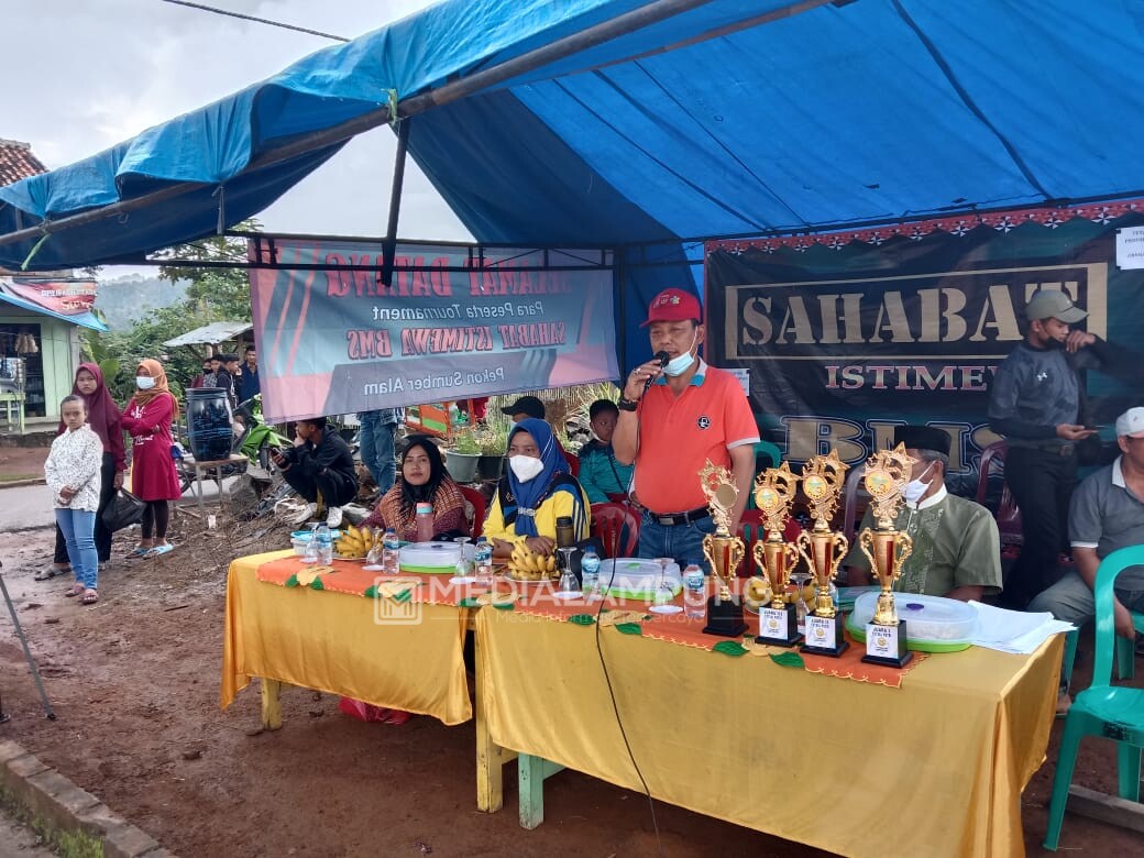 20 Klub Meriahkan Turnamen Futsal Putri Perwosi Pekon Sumberalam 