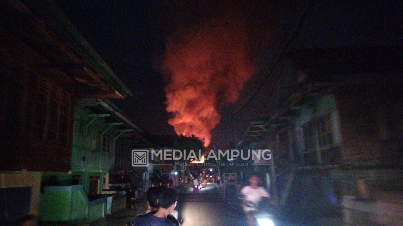 Delapan Rumah Warga Ludes Dilalap Sijago Merah