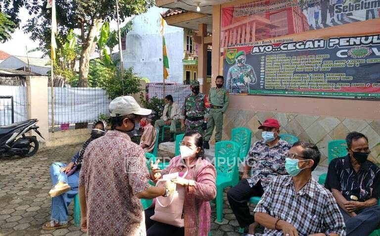 Pelaksanaan Vaksinasi Lansia Dimonitor