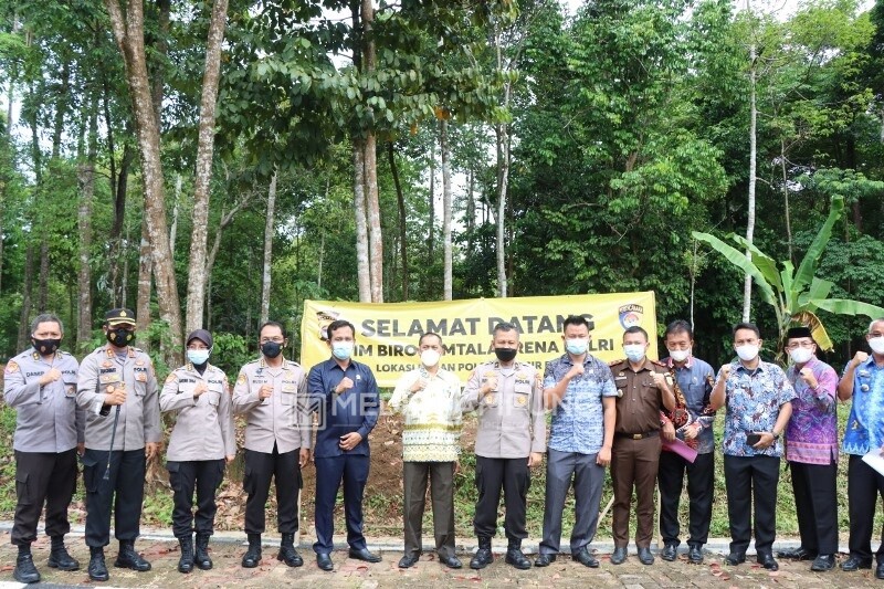 Pemkab Pesbar Gelar Audiensi dengan Tim Pembentukan Mapolres Pesisir Barat