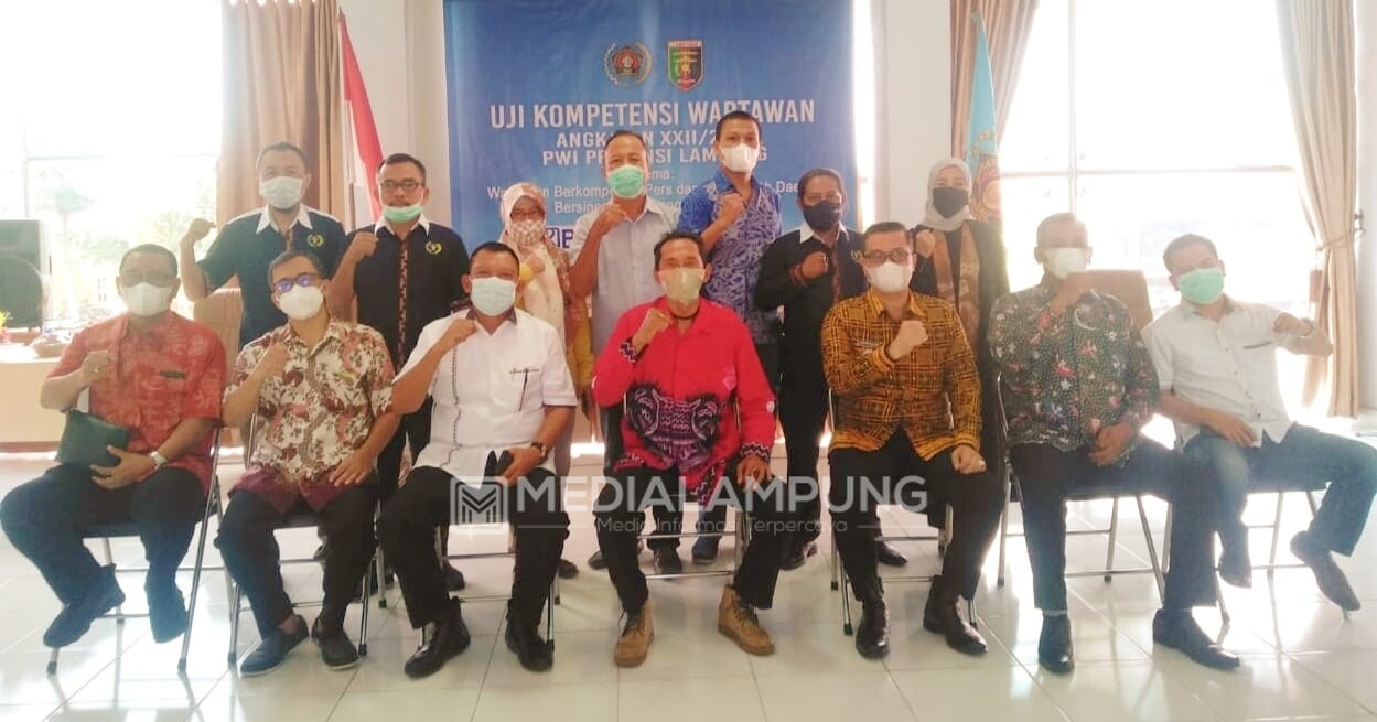 Plt Kadis Kominfotik Buka Uji Kompetensi Wartawan Angkatan XXII PWI Lampung