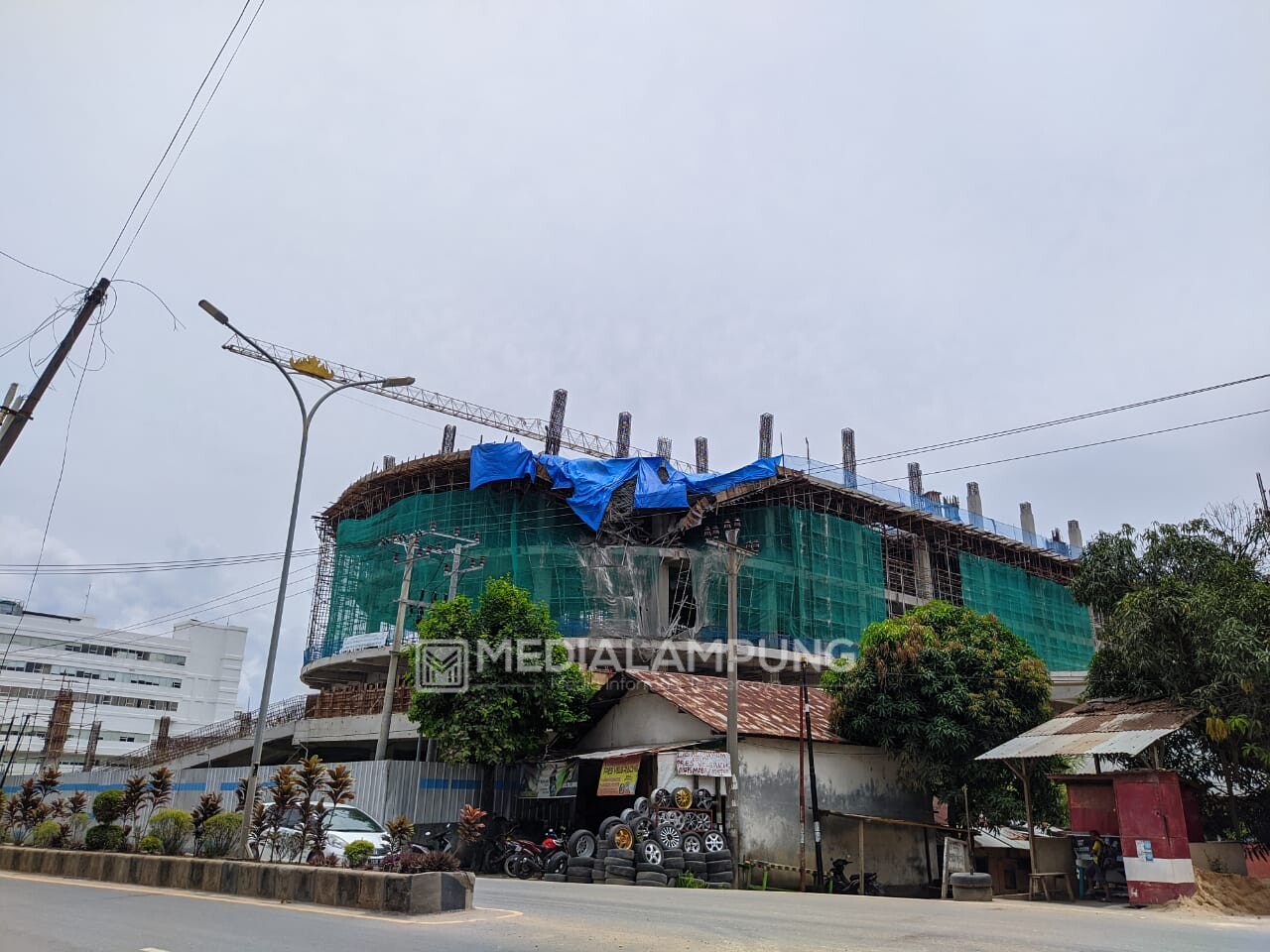 Bangunan Lampung City Mall Runtuh, Satu Pekerja Meninggal Dunia