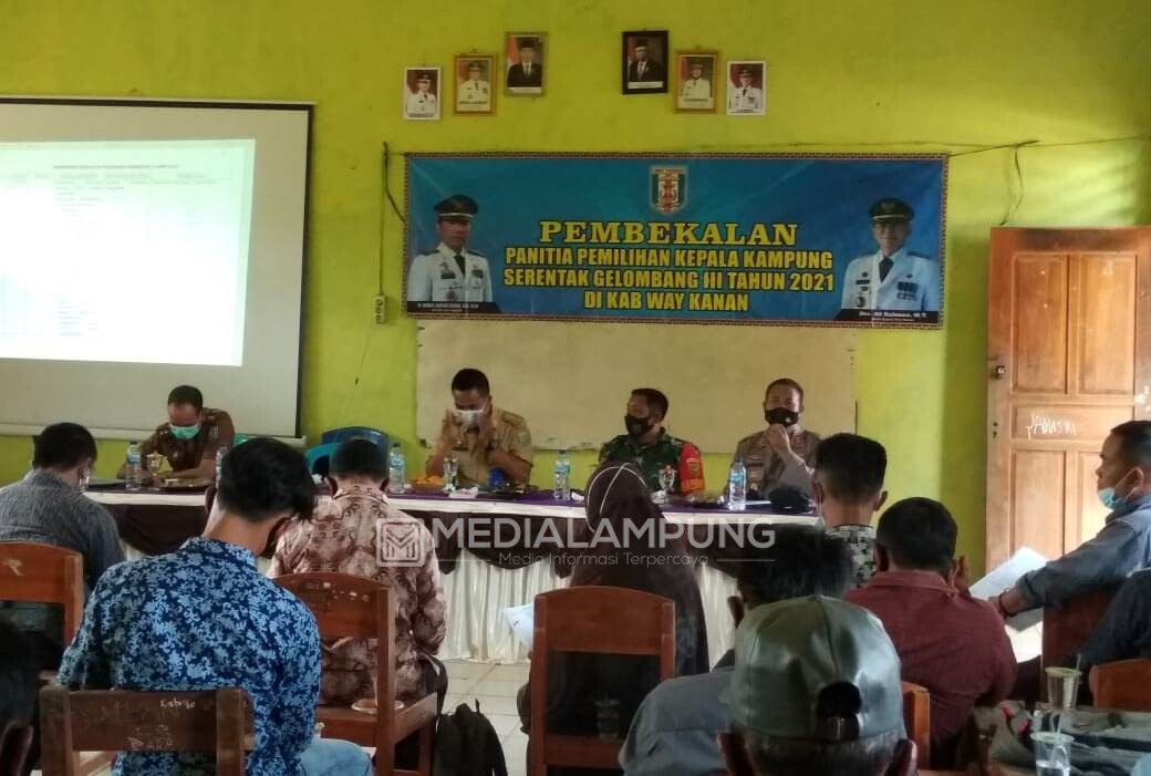 Jelang Pelaksanaan Pilkakam Serentak, Dinas PMD Waykanan Gelar Pembekalan Panitia