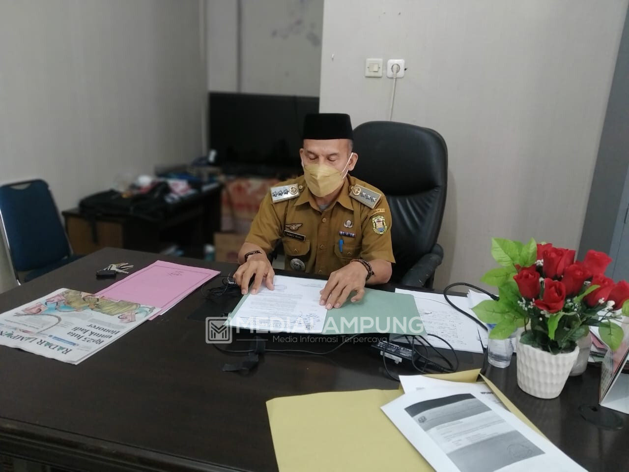 Demi Pecat RT, Lurah Tanjung Karang Diduga Palsukan Tanda Tangan Camat Enggal